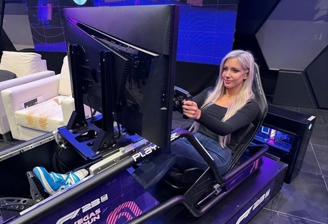 Alanah Pearce étoile adulte des photos