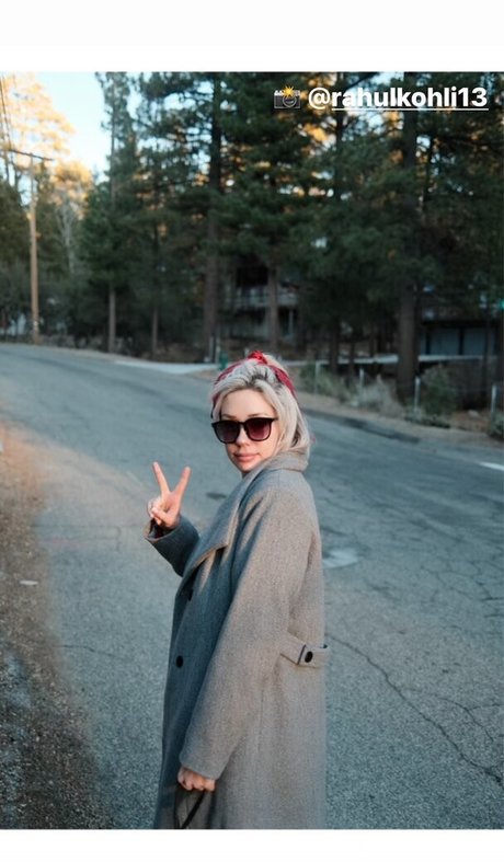 Alanah Pearce étoile xxx collection