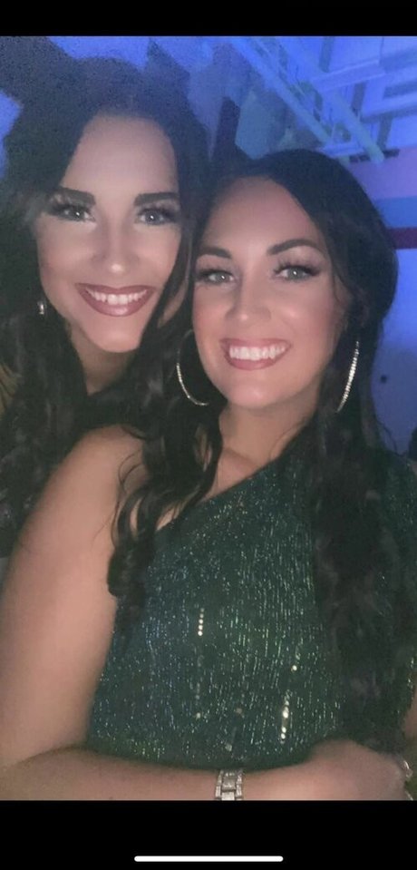 pom-pom girl nue onlyfans parfait collection