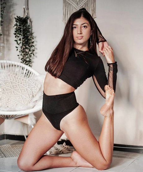 Martina Rando étoile xxx img