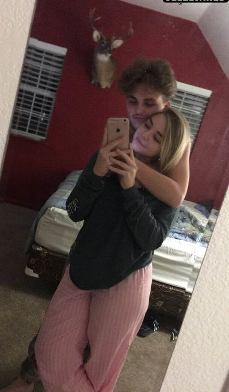 Adrianna Gavazzi étoile gratuite image