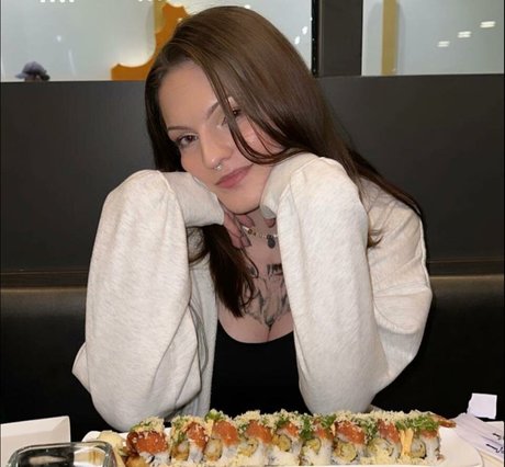 Rhiannon Jena actrice de nus img