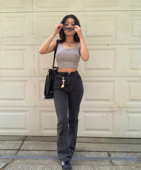 Sohanna Ricci modèle sympa des photos