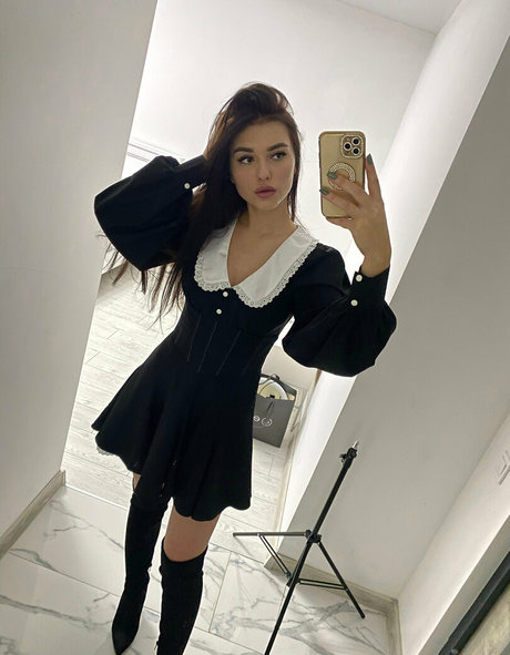 milana diamond actrice sexy galeries