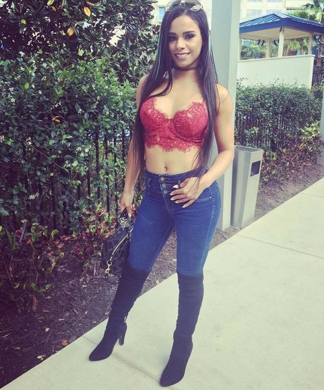 Renee Michelle belle étoile photos