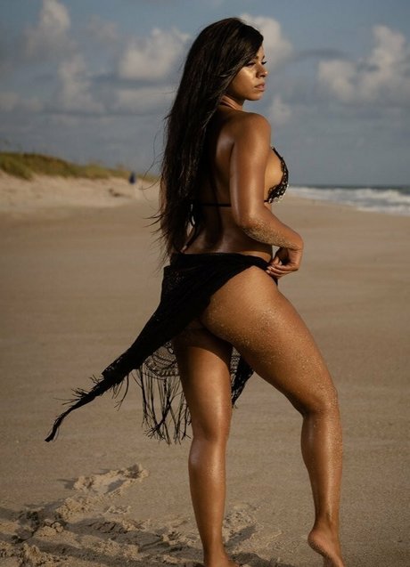 Renee Michelle nus star du porno image