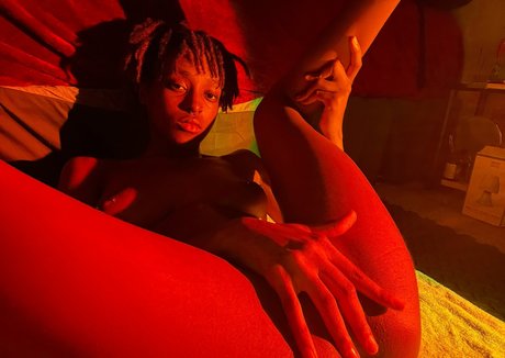 lothabear joli modèle image