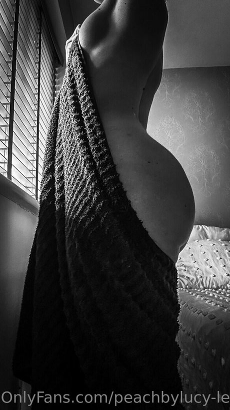 peachbylucy leigh modèle magnifique img