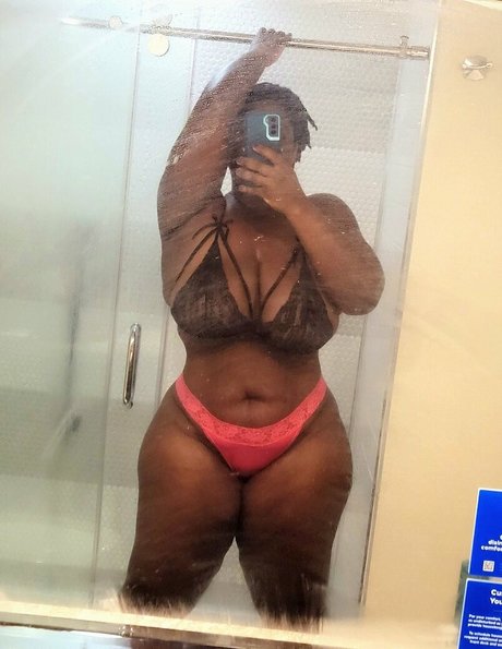 chatte arabe onlyfans haut por image