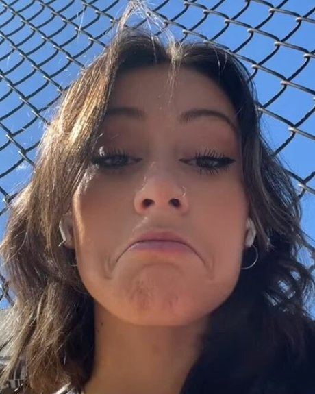 Serena Mello star du porno chaude img