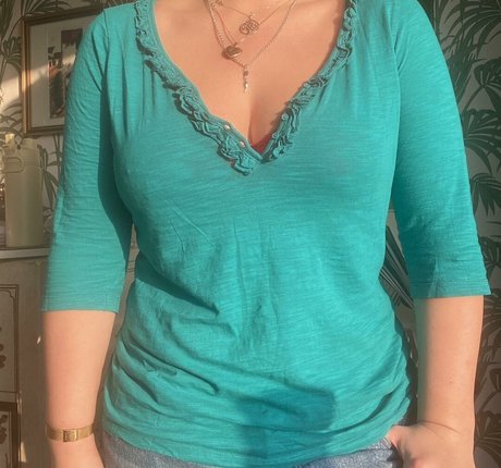 Elena Sophia Nicolosi étoile de l'art images