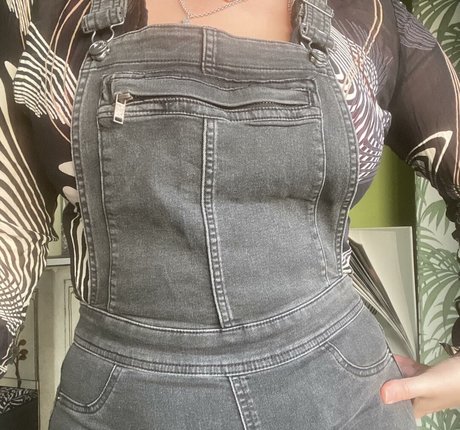 Elena Sophia Nicolosi étoile magnifique archive