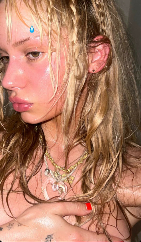 gros seins ébène onlyfans art meilleur collection