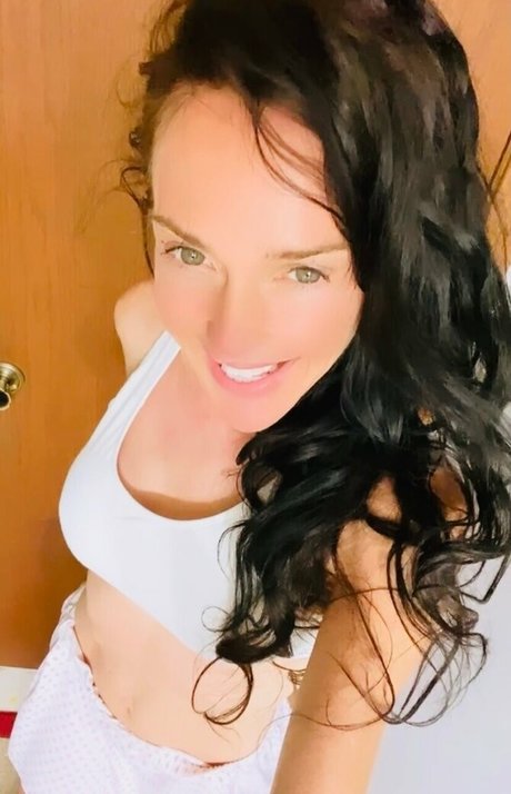 jolie ébène onlyfans sympa érotique img