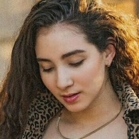 Keren Canelon star du porno chaud photos