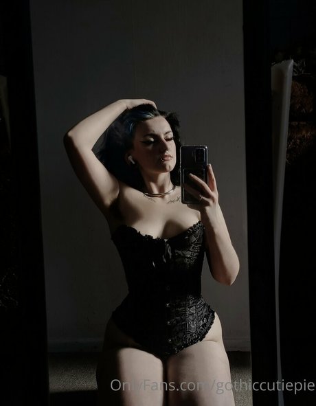 gothiccutiepie star du porno exclusive photo