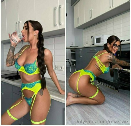 miastars modèle chaud galerie