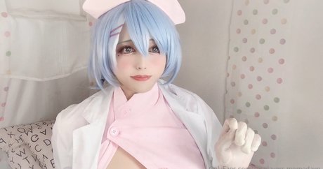 Momo JP Cosplay actrice pornographique image