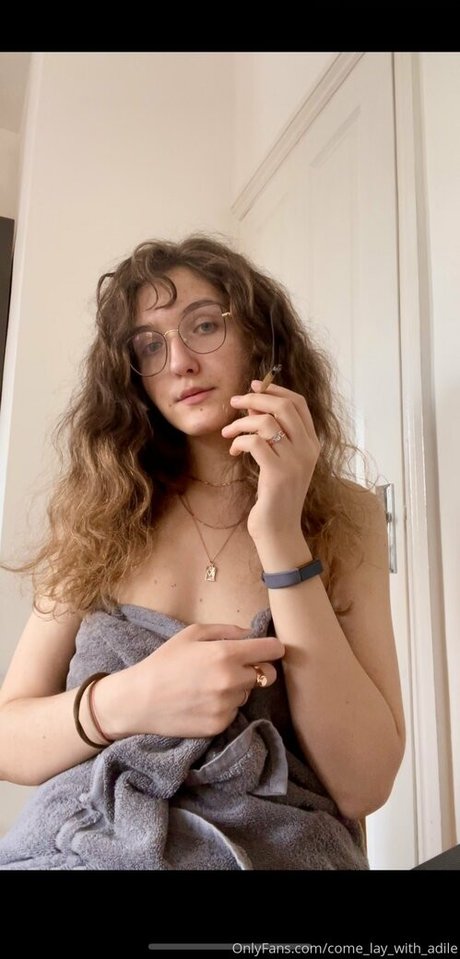 come lay with adile art modèle collection