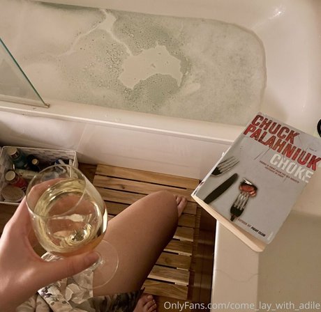 come lay with adile art de star du porno photo