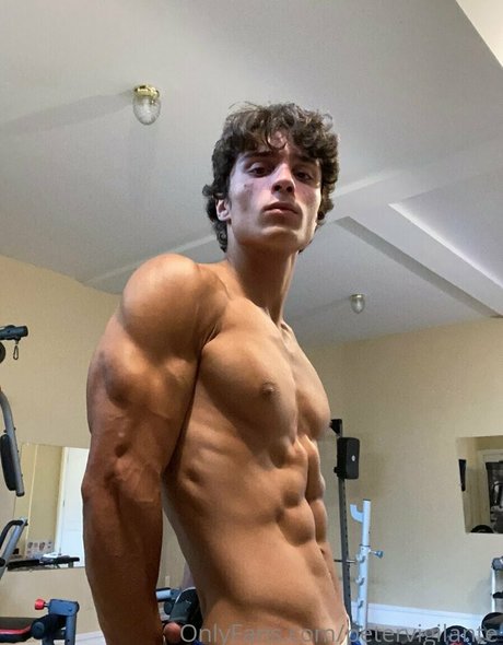 fans masculins asiatiques uniquement érotique image