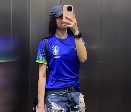 Ingrid Larissa star du porno hd images