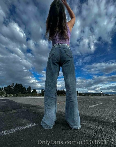 asa akiraa modèle nu photos