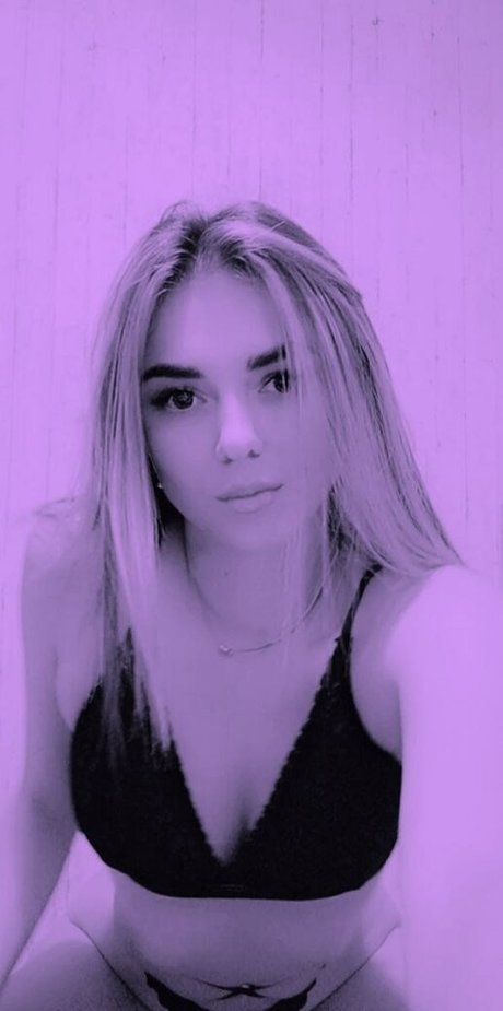 éjacule sur la langue onlyfans sympa érotique galerie