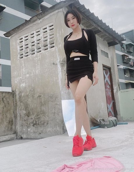 MuayMyb actrice sexy image