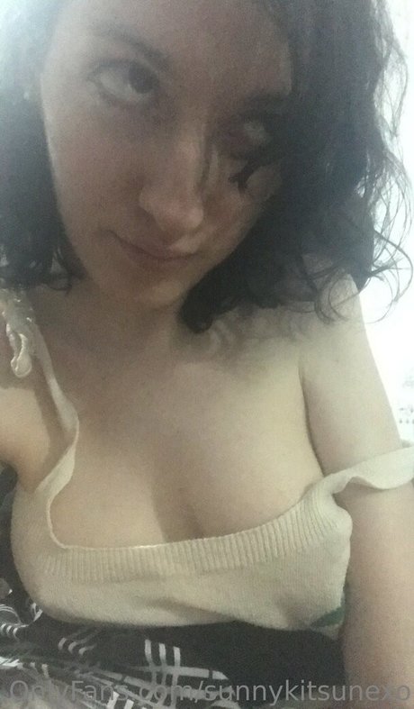 sunnykitsunexo star du porno gratuite images