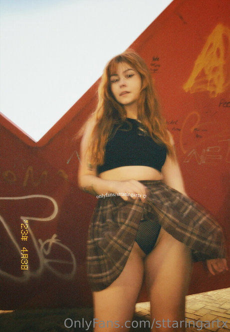 sttaringartx modèle adulte des photos