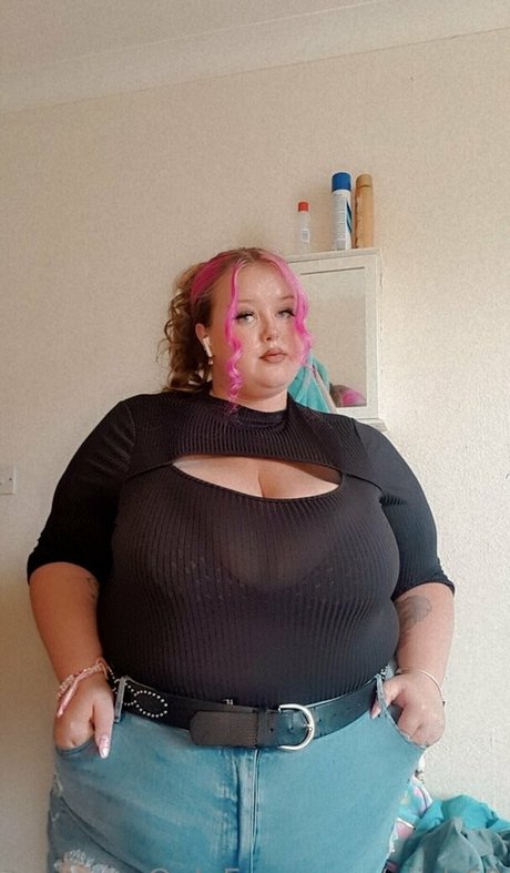 blonde aux gros seins onlyfans hd xxx images