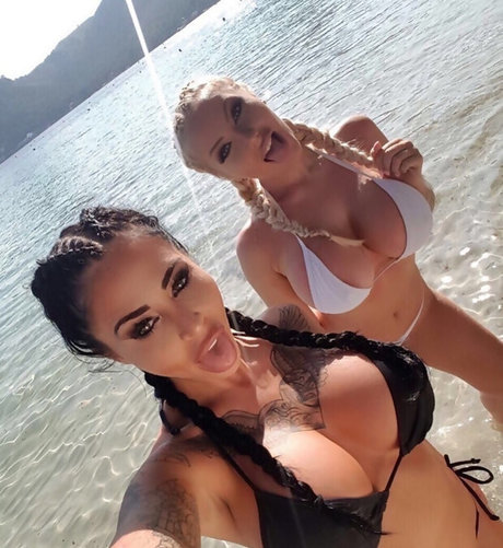 Chloe Lexus modèle gratuit img