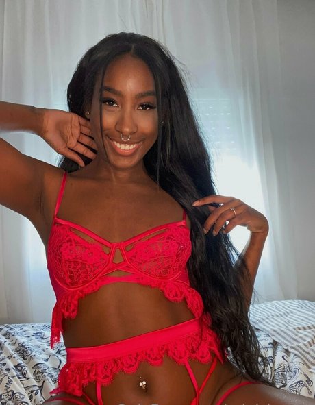 chatte dadolescente asiatique onlyfans chaud adulte image