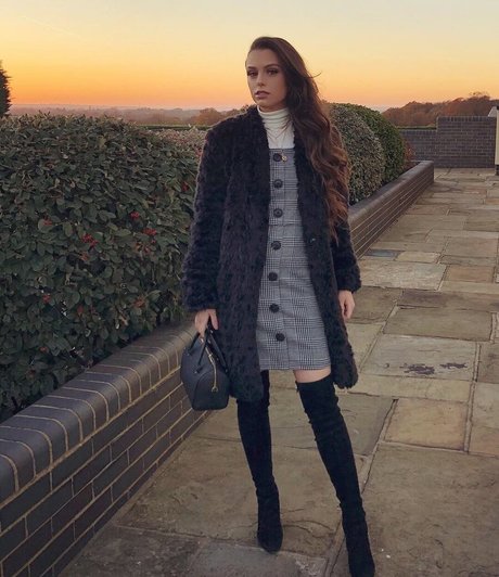 Cher Lloyd modèle hd galeries