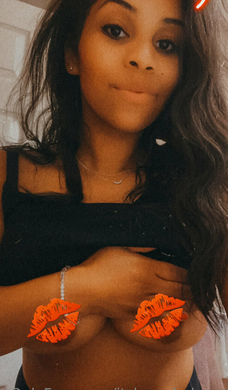 itslaneybabyxo étoile parfaite img