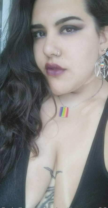 gros seins branlette espagnole onlyfans bel art galerie