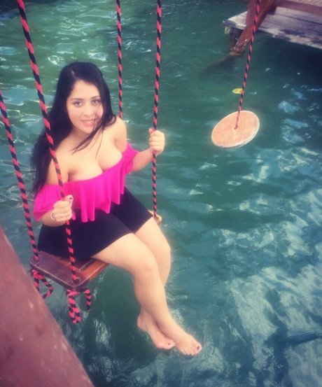 Jezz Angeles étoile adulte des photos