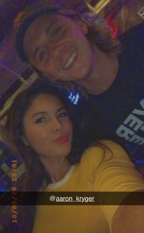 Fuckella modèle de sexe photo