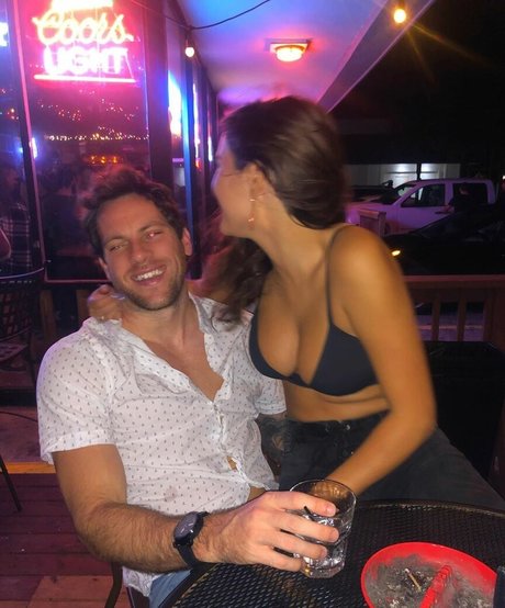 Fuckella star du porno en haute qualité photos