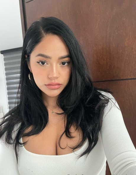 Novlux modèle xxx galerie