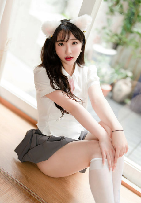 Son Ye Eun sexe star du porno galeries