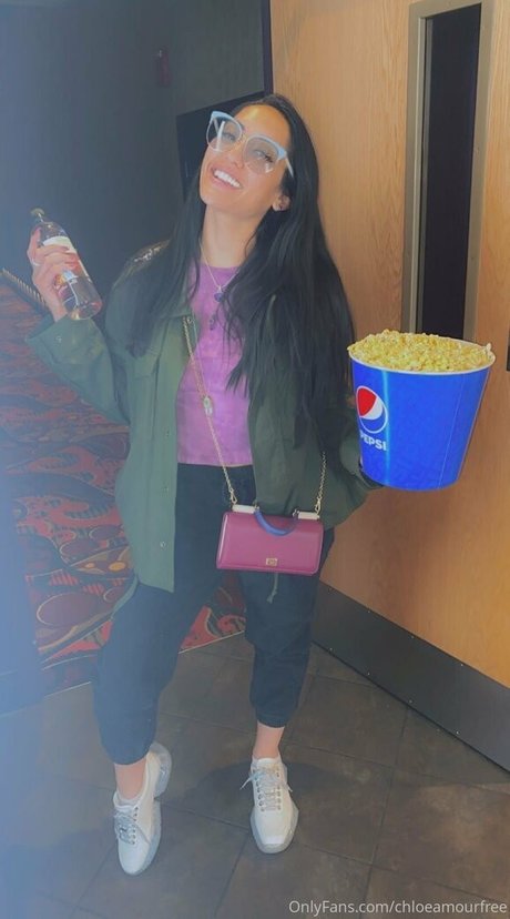 chloeamourfree actrice adulte archive