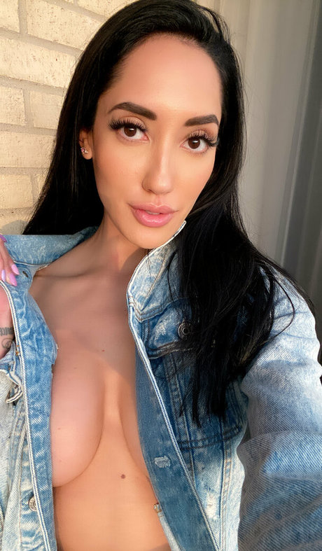 chloeamourfree actrice érotique galeries