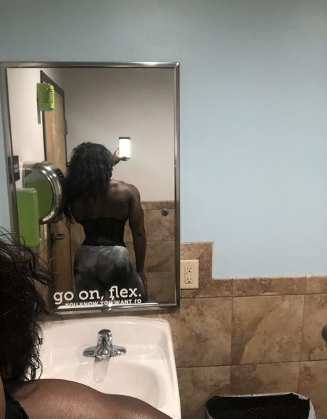 ebonymuscle modèle gratuit galerie