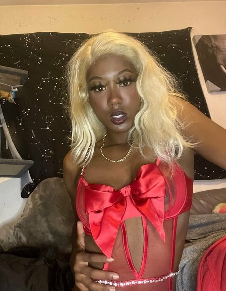 krazyyy4k modèle porno image