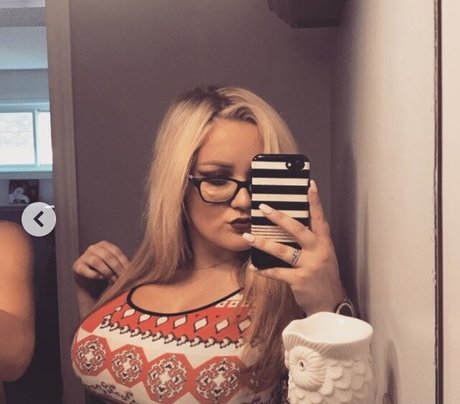 grands et plantureux onlyfans plutôt parfait photo