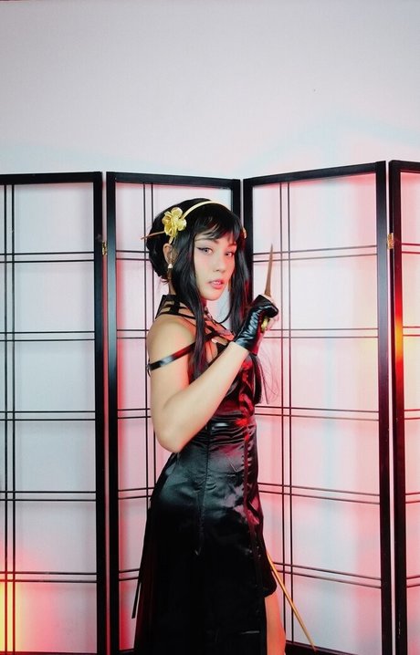 Mika Daime xxx étoile images