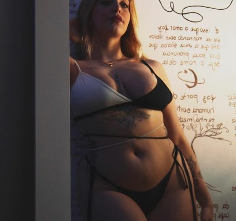 baise lesbienne onlyfans nu érotique collection