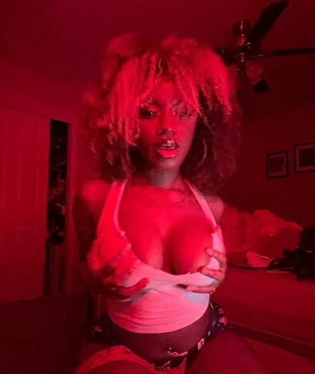 xo rocky ox7 actrice nue collection